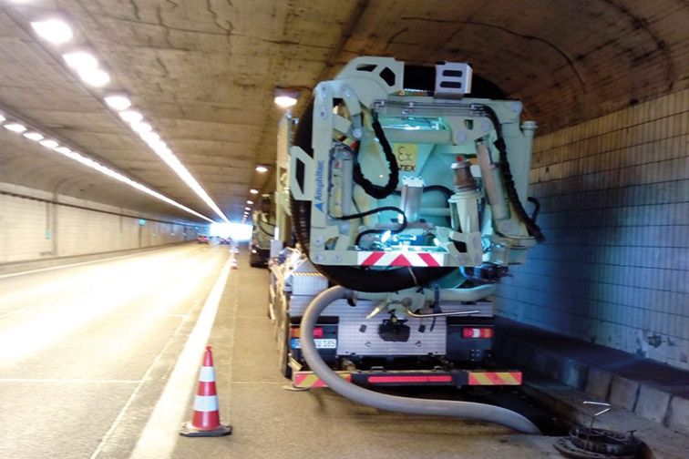Saugbagger Rüdesheim - Tunnelbau